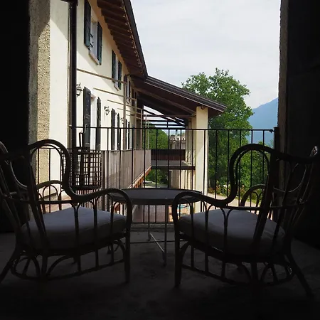 Open Cascina Alloggio per agriturismo Colico